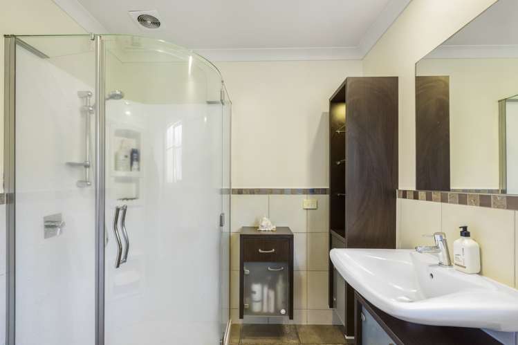 241 East Coast Road Mairangi Bay_16