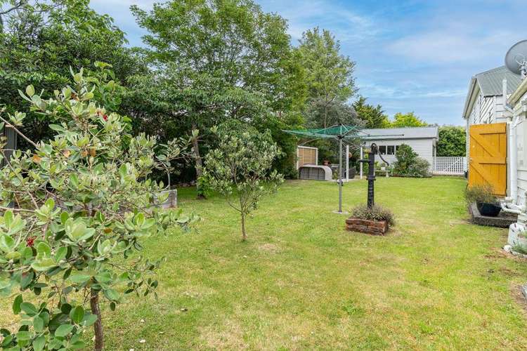 463 High Street South Carterton_23