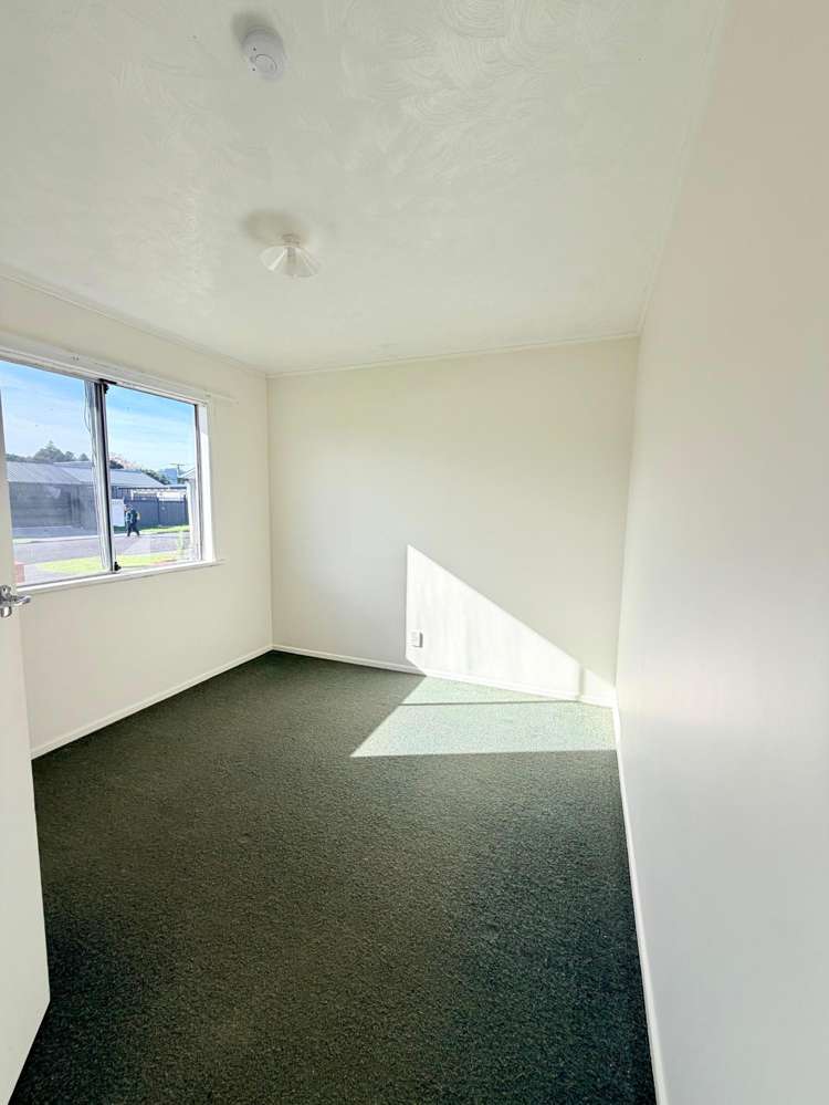 A/4 William Street Gisborne_5