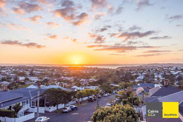 2A/221 Great North Road Grey Lynn_11