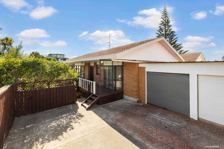 2/11 Kiwi Road Point Chevalier_7