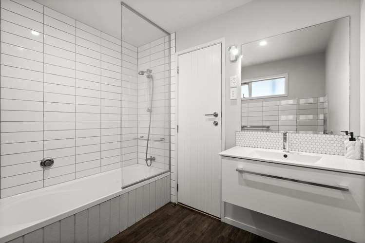 55 Lanark Crescent Tamatea_13