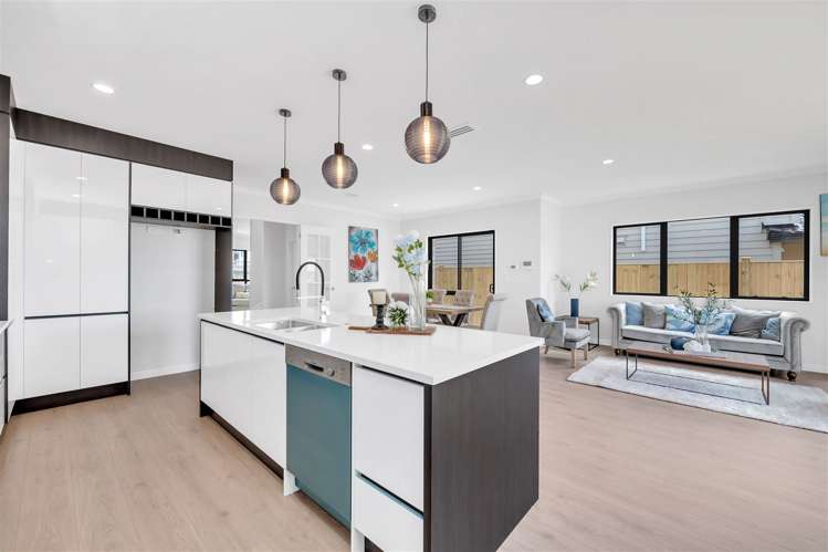 19 Dungloe Avenue Flat Bush_7