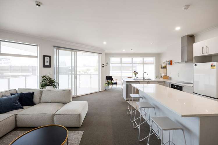 7/13 Vialou Street_3