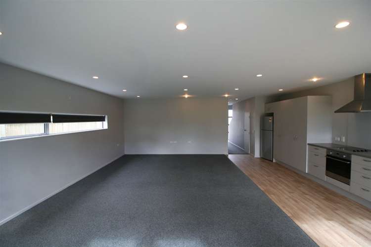 37 Eric Adam Way Linwood_4