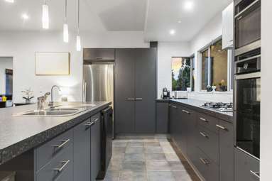 87 Travis Country Drive_3