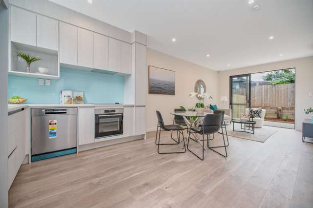 Unit 5/5 Beach Road Te Atatu Peninsula_4