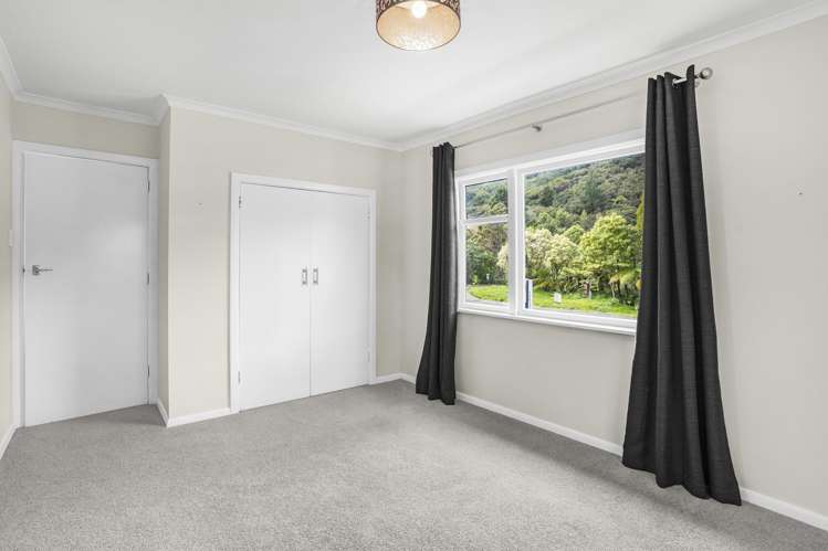 79 Hair Street Wainuiomata_9