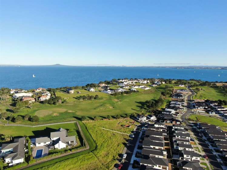 14 Whale bay Rise_5