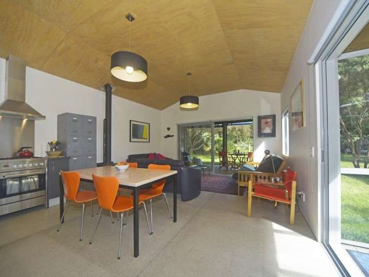 14 Drake Street Waikawa Beach_3