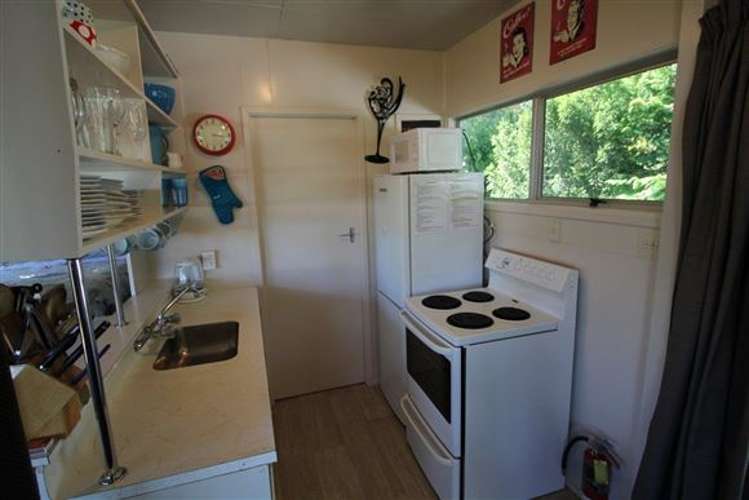 35 Chalet Crescent Hanmer Springs_13