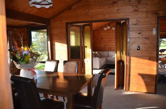 704 Holland Road Eureka_4