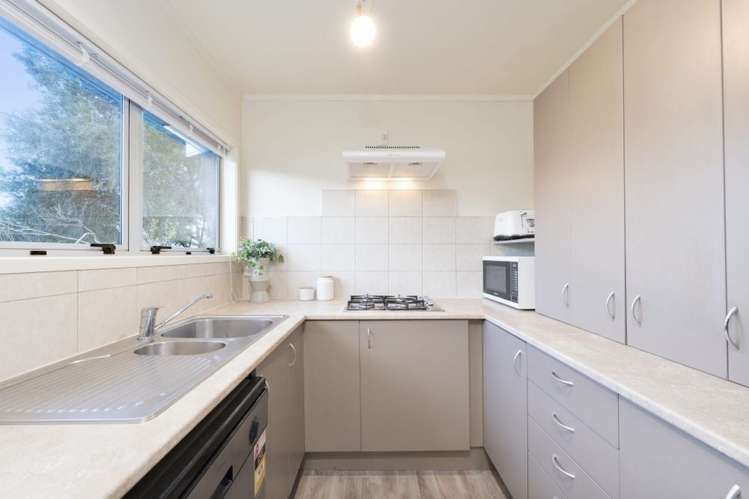 1/217 Swanson Road Henderson_2