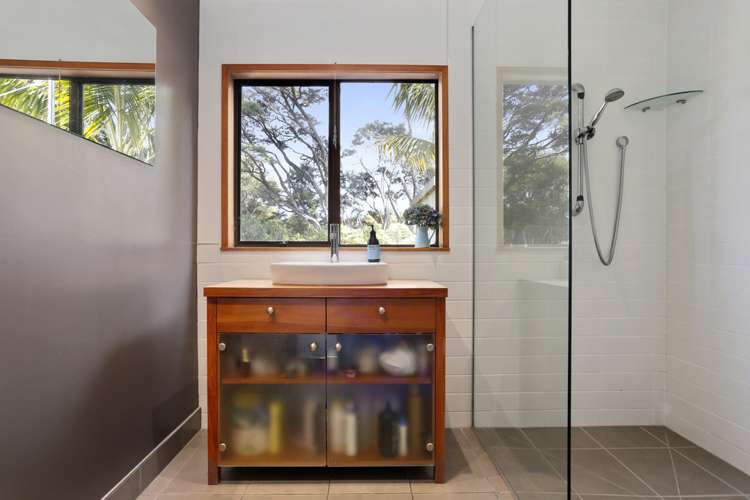 33 Tinopai Road Titirangi_12