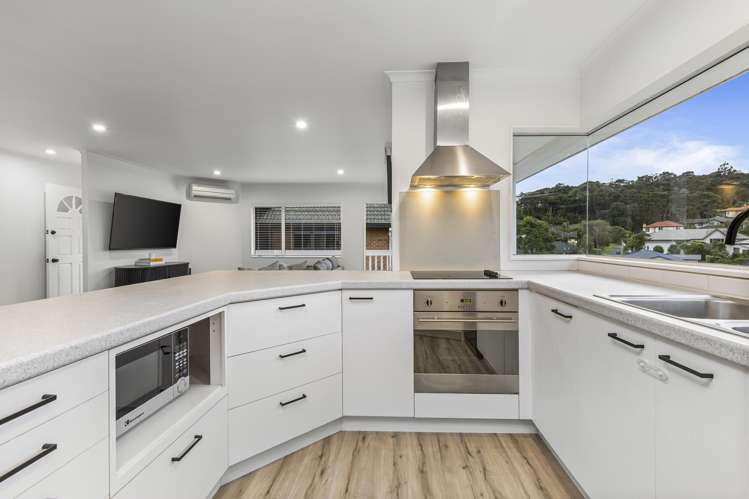 4 Kestrel Heights Arkles Bay_16