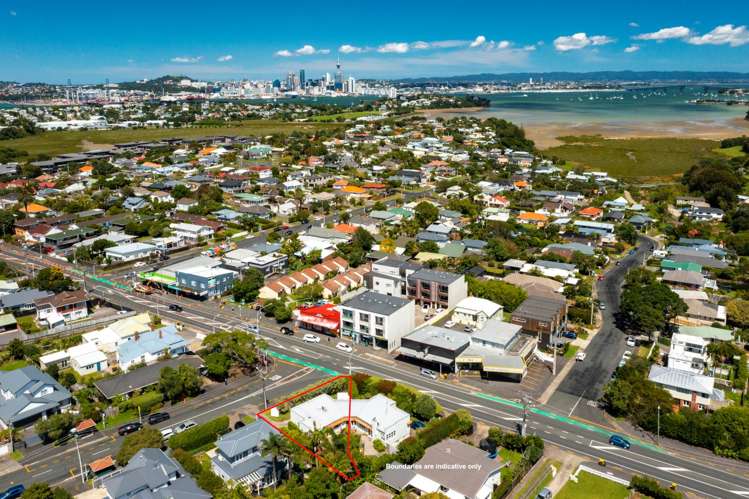 60 Old Lake Road Narrow Neck_23