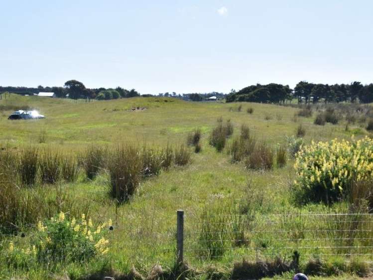 186 Grant Road Otatara_19