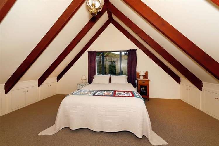 3264 Queen Charlotte Drive Picton_11