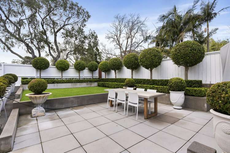 26 Sarsfield Street Herne Bay_10