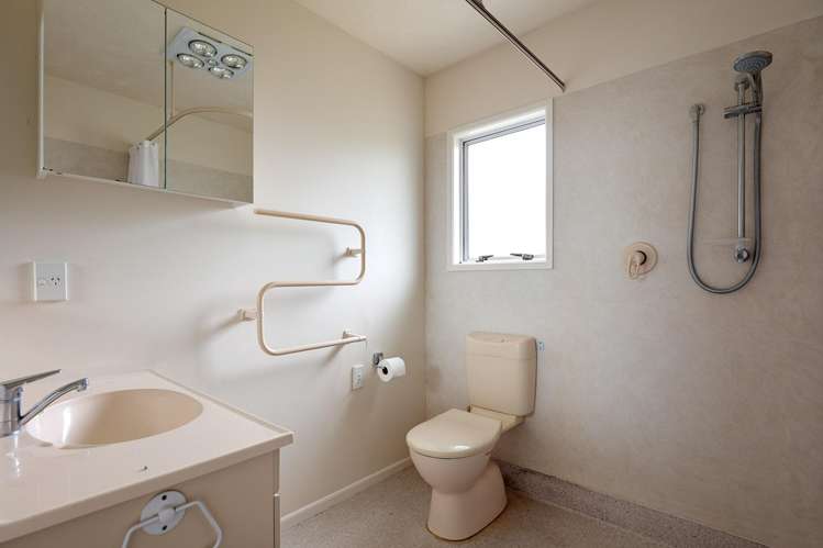 9/690 Gladstone Road Te Hapara_10