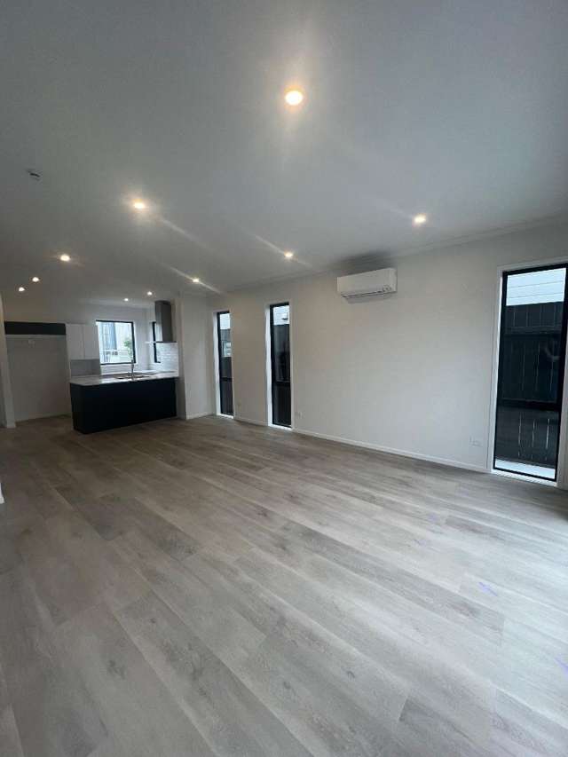 27A Henry Tayler Rise Milldale_4