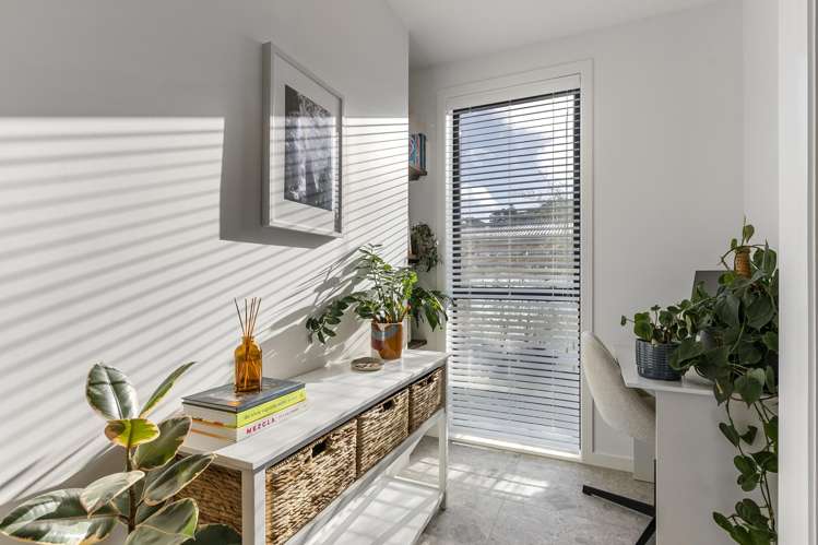 1/1 Elliott Street Johnsonville_8