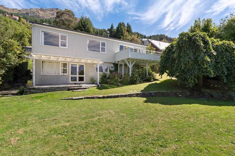27 Avalon Crescent Fernhill/Sunshine Bay_24