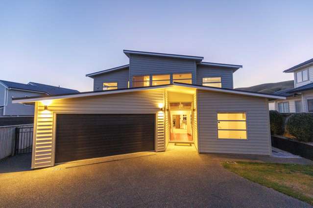 Grand Panoramic Estate in Prestigious Churton Park