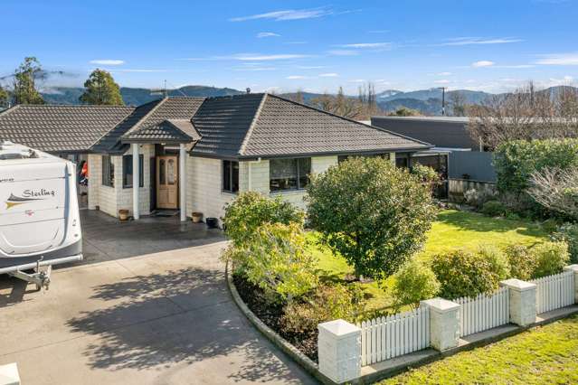 Family Comfort in the Heart of Motueka