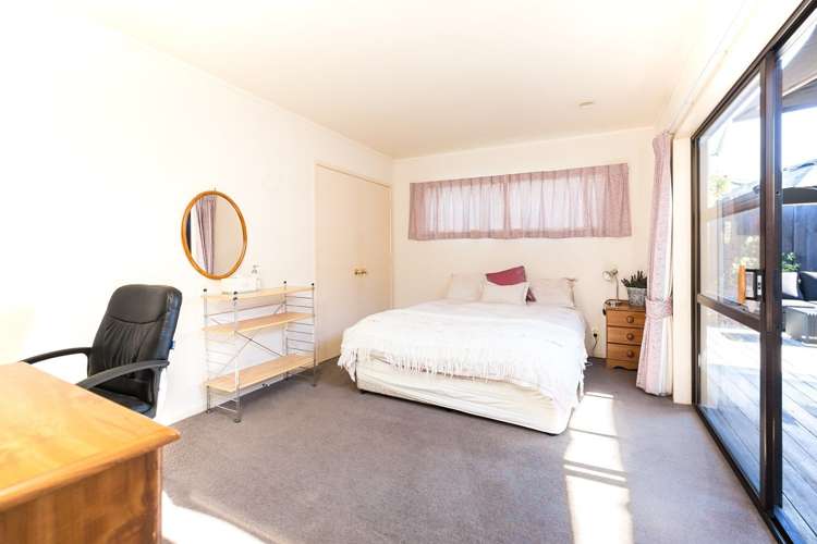 33 Bellbird Rise Murrays Bay_12