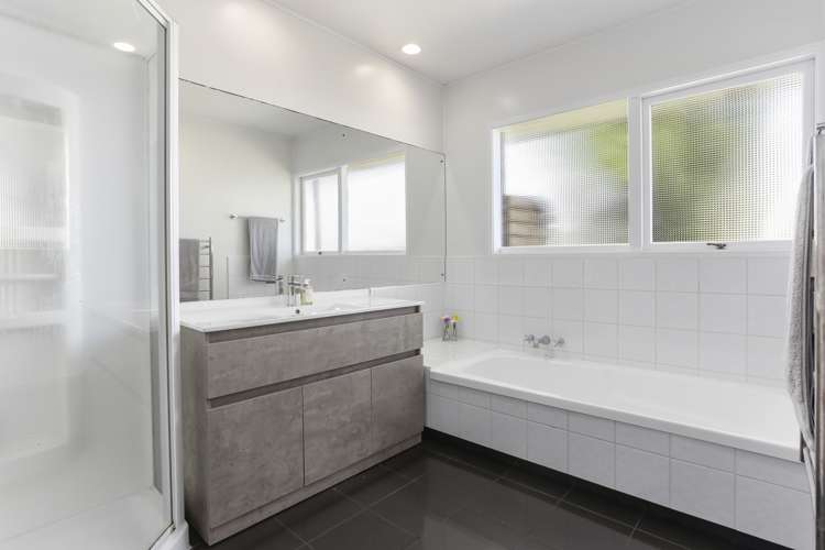 39 Meadway Sunnyhills_10