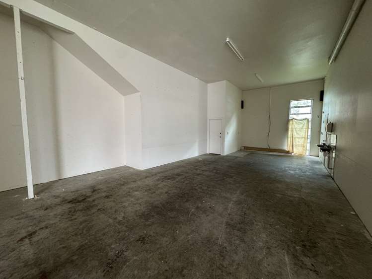 83 Eastern Hutt Road Taita_7