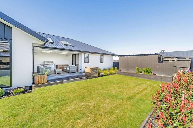 72 Halpin Drive Lincoln_23