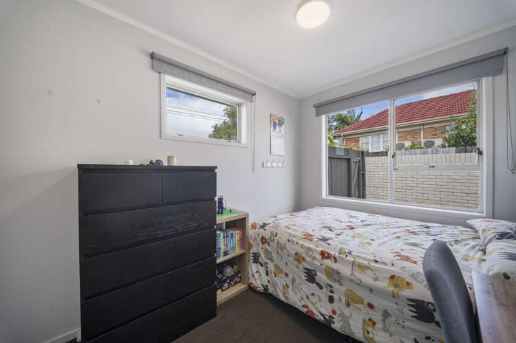 1/4046 Great North Road Glen Eden_9