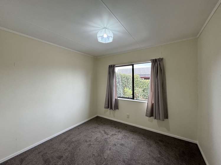 19 Edgewater Drive Pakuranga_11