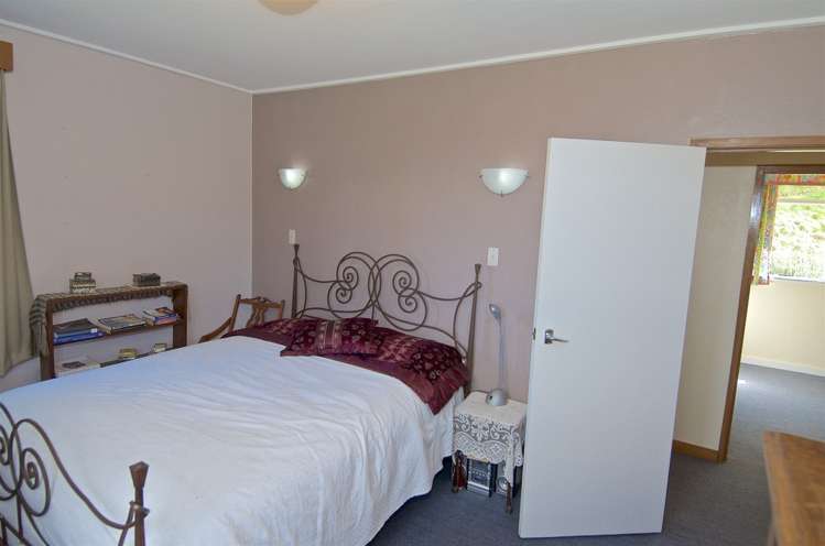 31 Tui Terrace Waipori Falls_12