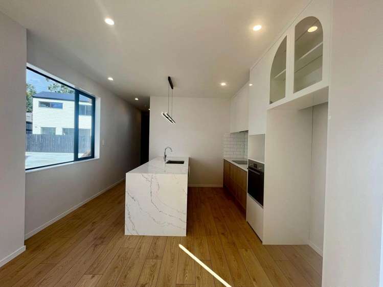 44B Sylvan Crescent Te Atatu South_3
