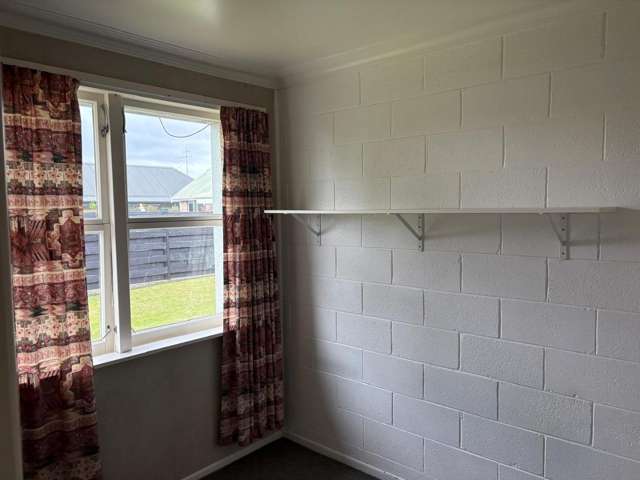 2/494 Devonport Rd 1047_4