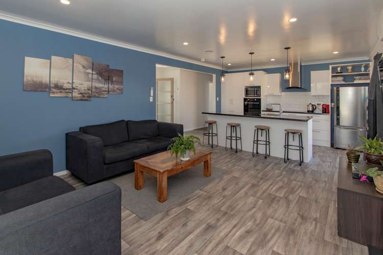 64 Wynyard Crescent Tamatea_0