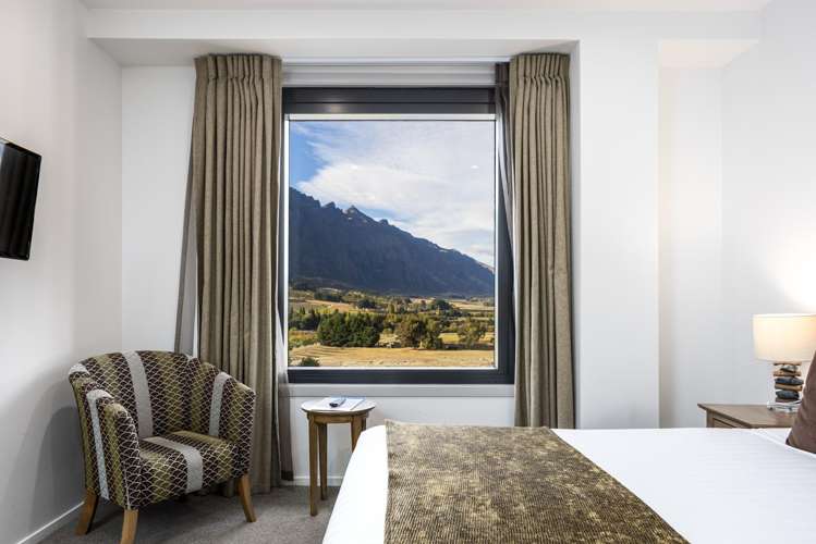 302/32 Red Oaks Drive Frankton_1