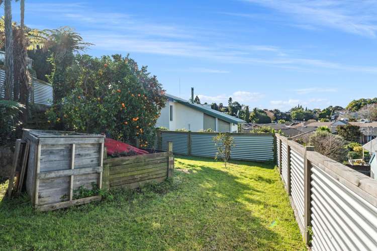 9 Sylvania Drive Matua_17