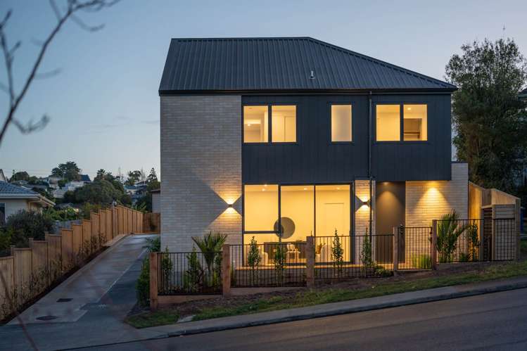 1-4/16 Tetrarch Place Totara Vale_29