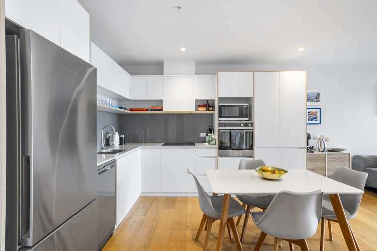 202/64 Victoria Street Onehunga_3