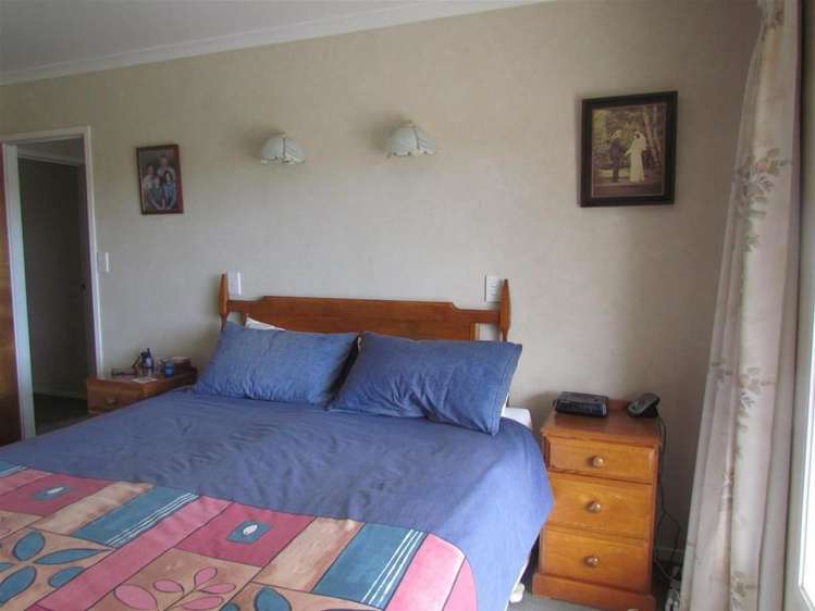 132 Ohangai Road Normanby_14