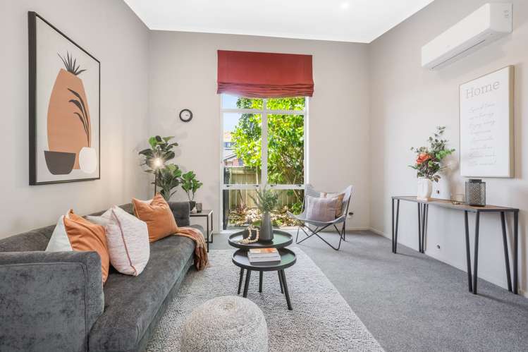 16 Cedarwood Street Woodridge_2