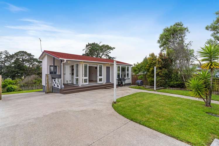 59 Taurus Cres Beach Haven_14