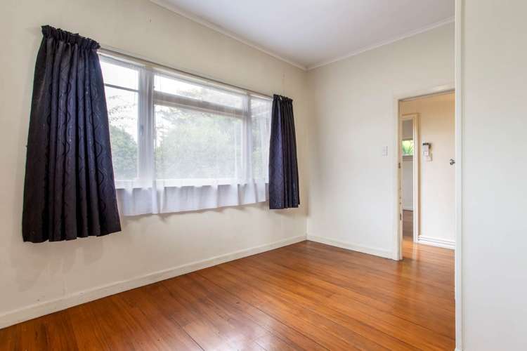 67 West Coast Road Glen Eden_10
