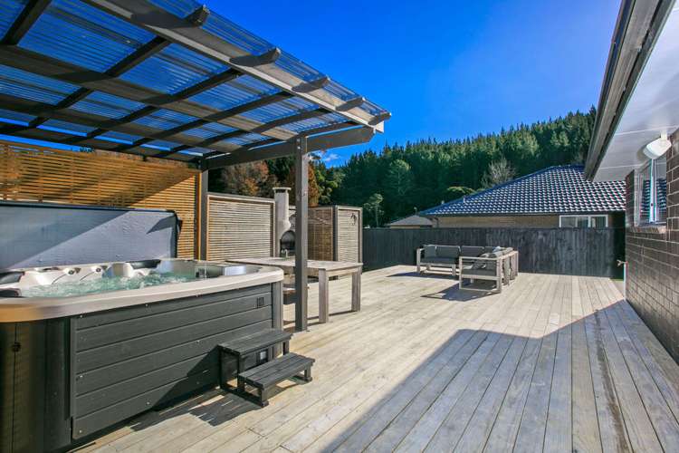 29 Crabb Fields Lane Riverhead_2