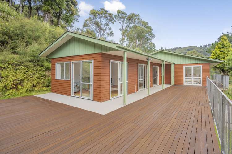 336 Moores Valley Road Wainuiomata_26