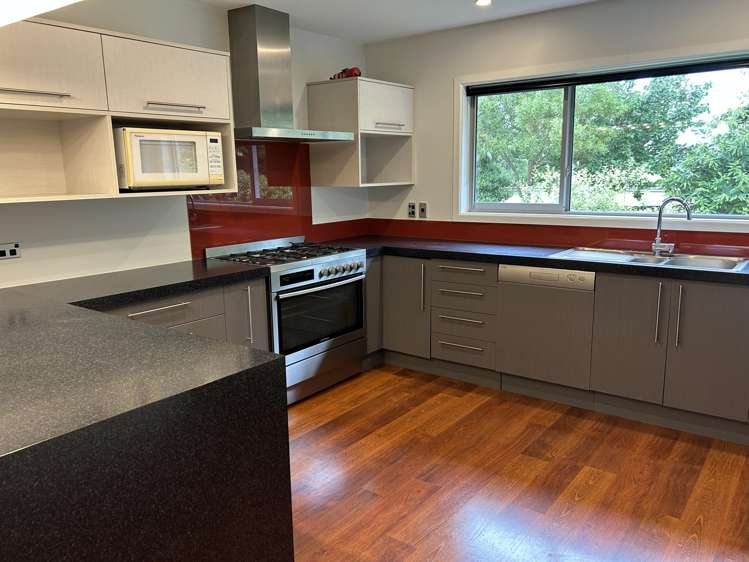 986 Selwyn Road Burnham_8